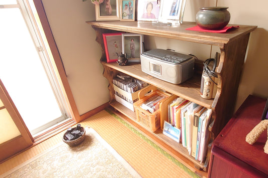 思い出を飾れるラックを