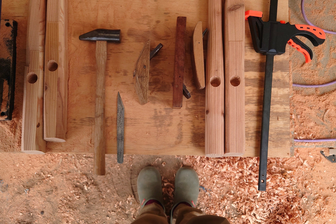 椅子を作ってしまう生き物。